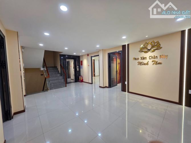 Cho thuê toà nhà Mặt tiền Lý Thái Tổ 10x24 - 3