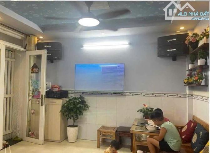 ✅Cho thuê nhà Đường Gò Dầu Tân Phú . DT 6x4, 1 lầu giá : 8 triệu/ tháng lh - 3