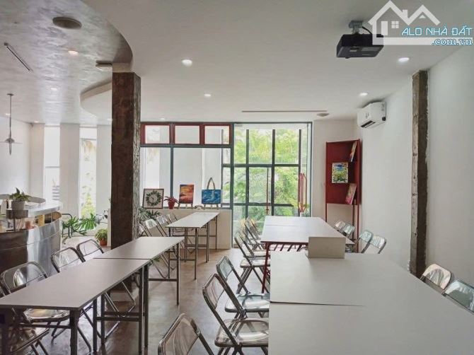 Cho thuê toà nhà 5L MT Trần Quý Khoách,P.Tân Định (8x15m) - 4