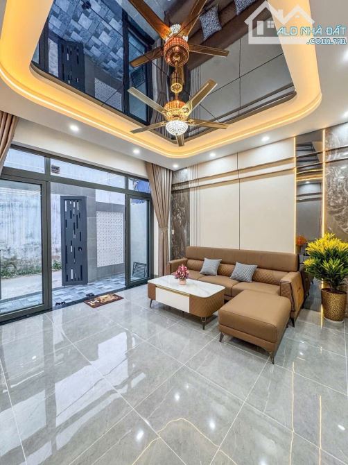 NHÀ 1 TRỆT 1 LÂU GÓC 2 MẶT TIỀN .TRỤC CHÍNH HẺM 386 Đ.TRẦN NAM PHÚ - FULL NỘI THẤT CAO CÂP - 4