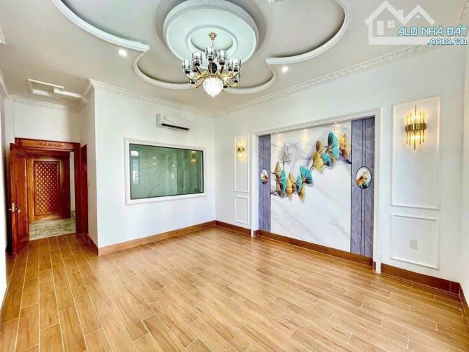 🌱 NHÀ 2 LẦU SÂN THƯỢNG ĐƯỜNG B12 KDC HƯNG PHÚ - P. HƯNG PHÚ - TP. CẦN THƠ - GIÁ 5,8 TỶ - 4