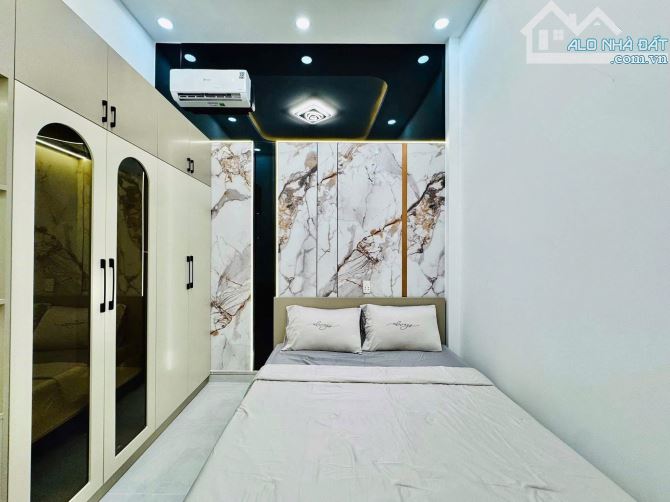 Mua Ngay Nhà Đi ‼️ Cần bán ngộp căn nhà Đường Hồng Hà - TPHCM / Giá 2 Tỷ 680 Triệu - 5