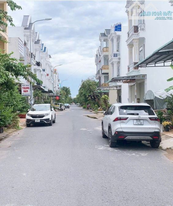 🌱 NHÀ 2 LẦU SÂN THƯỢNG ĐƯỜNG B12 KDC HƯNG PHÚ - P. HƯNG PHÚ - TP. CẦN THƠ - GIÁ 5,8 TỶ - 5