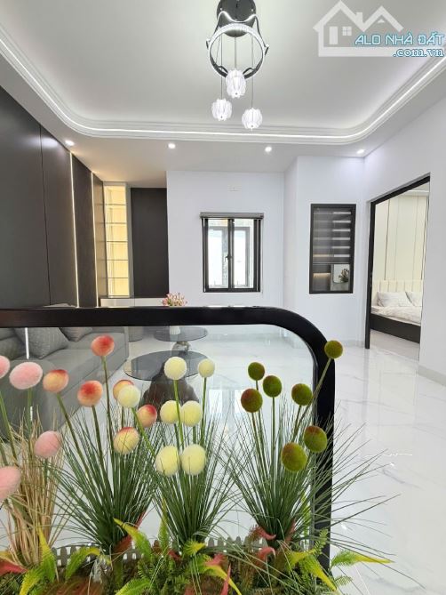 Nhà Tô Hiệu phong cách tân cổ điển khang trang - 6