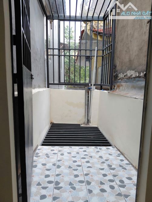 Cho thuê nhà hẻm nhựa đường xe tải Dương Văn Dương, 2PN, dt 4 x 16, 1 lửng - 6