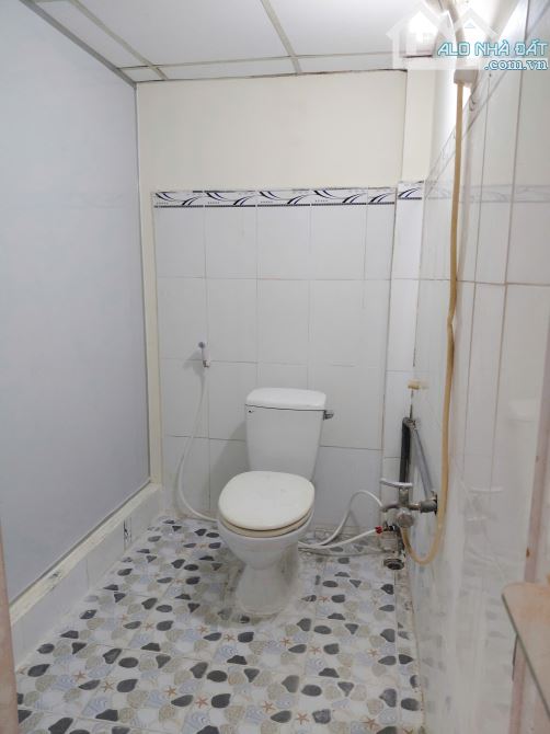 Cho thuê nhà hẻm nhựa đường xe tải Dương Văn Dương, 2PN, dt 4 x 16, 1 lửng - 7