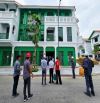 4.4 tỷ nhận ngay nhà LK 5 tầng có hầm vỉa hè 3m đường 17m gần BV Việt Đức