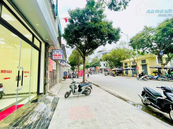 CHÍNH CHỦ BÁN GẤP NHÀ 5 TẦNG, THANG MÁY, VỈA HÈ 5M, Ở SƯỚNG, KINH DOANH ĐỈNH CAO, VĂN PHÚ