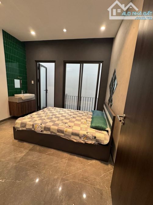 NHÀ 3 TẦNG ĐÚC KIÊN CỐ – KIỆT TRẦN XUÂN LÊ – CHỈ 4 TỶ X - 4