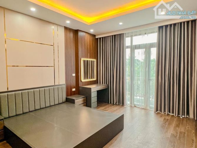 CHÍNH CHỦ BÁN GẤP NHÀ 5 TẦNG, THANG MÁY, VỈA HÈ 5M, Ở SƯỚNG, KINH DOANH ĐỈNH CAO, VĂN PHÚ - 5