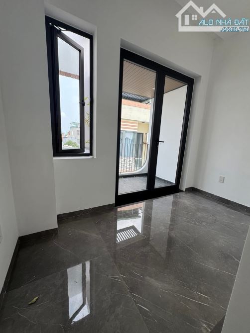 NHÀ 3 TẦNG ĐÚC KIÊN CỐ – KIỆT TRẦN XUÂN LÊ – CHỈ 4 TỶ X - 9