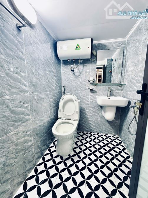 BÁN CĂN HỘ TẬP THỂ NHỈNH 3 TỶ- DỐC THỌ LÃO- GẦN PHỐ- Ô TÔ ĐỖ- FULL NỘI THẤT- 25/50M- 3 NGỦ - 10