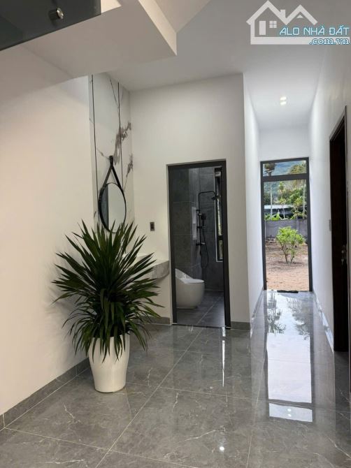🔴🔴Căn Biệt Thự LUXURY Rộng 570m2 Toạ Lạc Tại Trung Tâm Xã Suối Hiệp (CẠNH TRỤ SỞ CÔNG AN - 10