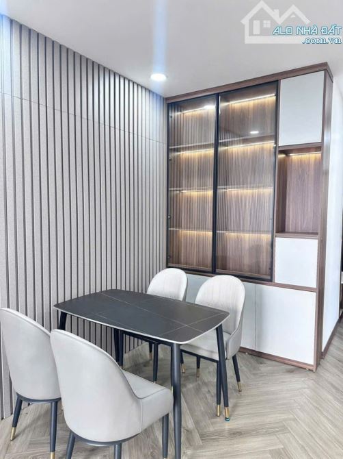 Bán chung cư Green Pearl Lê Thái Tổ dt 80m 2 ngủ tầng 24 - 1