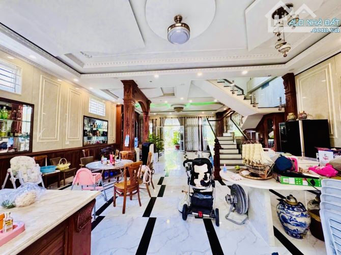 BÁN BIỆT THỰ BÌNH THỌ - ĐẶNG VĂN BI - GẦN GA METRO - 8x22 170M2 - CHỈ 12 TỶ - 1