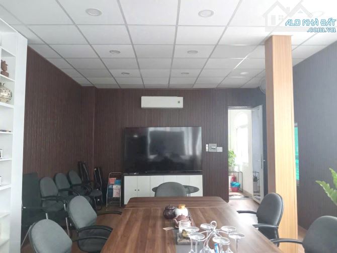 Bán nhà HXH Hoàng Văn Thụ, 4,5x15, 5 tầng, phường 4, Tân Bình, giá 12,5tỷ - 2