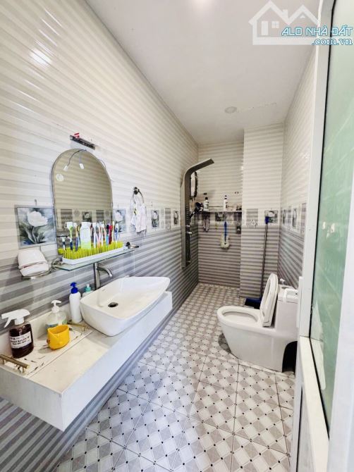 BÁN BIỆT THỰ BÌNH THỌ - ĐẶNG VĂN BI - GẦN GA METRO - 8x22 170M2 - CHỈ 12 TỶ - 3