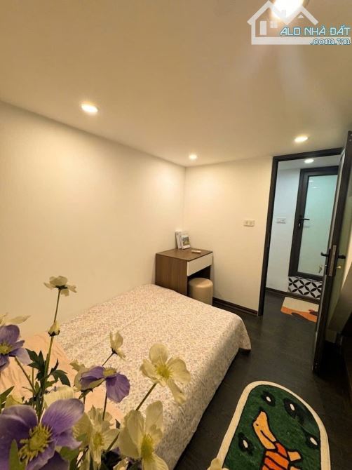 BÁN CĂN HỘ TẬP THỂ NHỈNH 3 TỶ- DỐC THỌ LÃO- GẦN PHỐ- Ô TÔ ĐỖ- FULL NỘI THẤT- 25/50M- 3 NGỦ - 8
