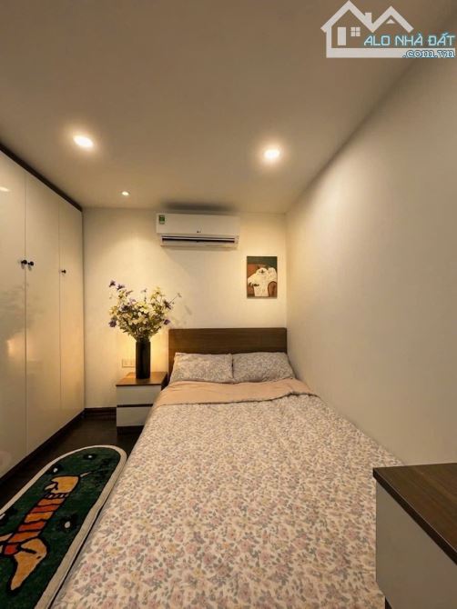 BÁN CĂN HỘ TẬP THỂ NHỈNH 3 TỶ- DỐC THỌ LÃO- GẦN PHỐ- Ô TÔ ĐỖ- FULL NỘI THẤT- 25/50M- 3 NGỦ - 9