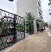 13.7 tỷ/ 160 m2/ 6.3 M tiền/ Biệt Thự Sân Vườn Việt Hưng/ Long Biên
