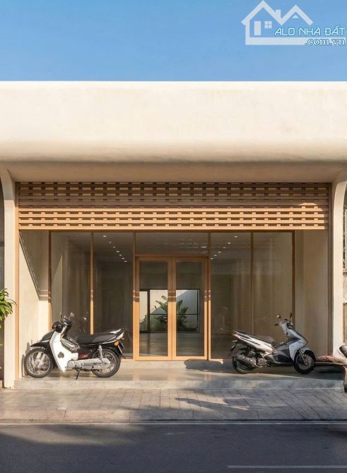 Cho thuê nhà mới đường Lê Đại Hành, khu bàn cờ, 160m2 ngang 7m thông suốt.