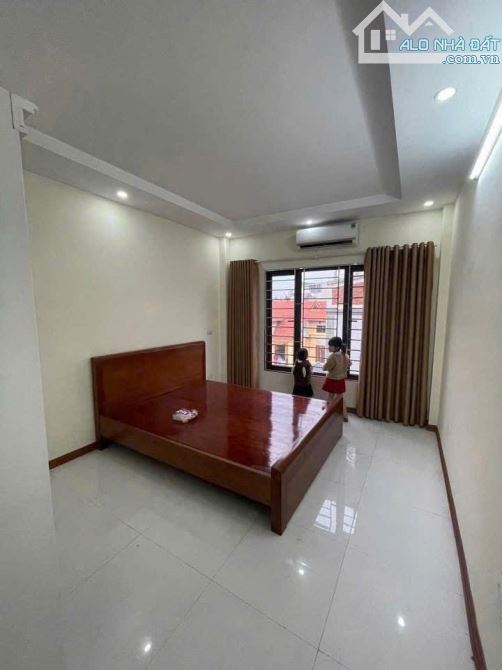 Cho thuê nhà ở Xuân Phương 4 tầng, full đồ, oto cách 50m - 1