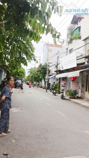 MẶT TIỀN Đ. TIỀN LÂN 15 - SÁT CỔNG KCN VĨNH LỘC GẦN PHAN VĂN HỚN NHÀ C4 60M2. CHỈ HƠN 3 TỶ - 3