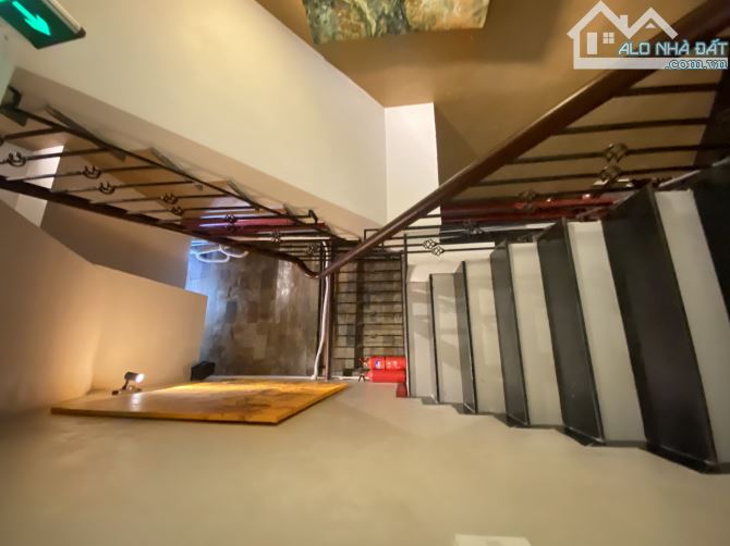 Bán khách sạn Nguyễn Văn Thoại, 5 tầng - 6
