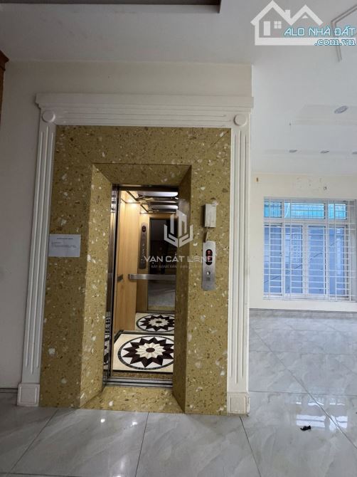 🌴 CHO THUÊ BIỆT THỰ 1T2L LẠC LONG QUÂN – DT 240M² – 5PN – THANG MÁY – CHỈ 45 TRIỆU/THÁNG - 1