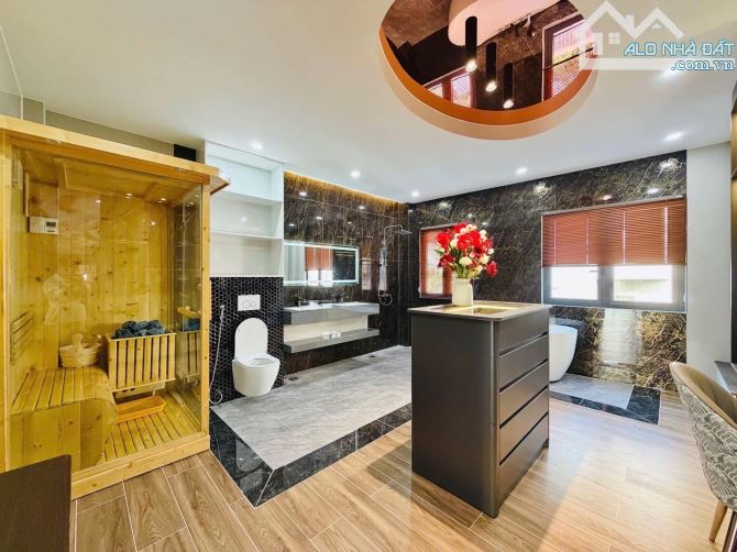 NGỘP VỐN CẦN BÁN NHANH SIÊU PHẨM NGUYỄN THỊ MINH KHAI, QUẬN 1 - GIÁ: 5,73TỶ/84,6M2 (4,7x18 - 12