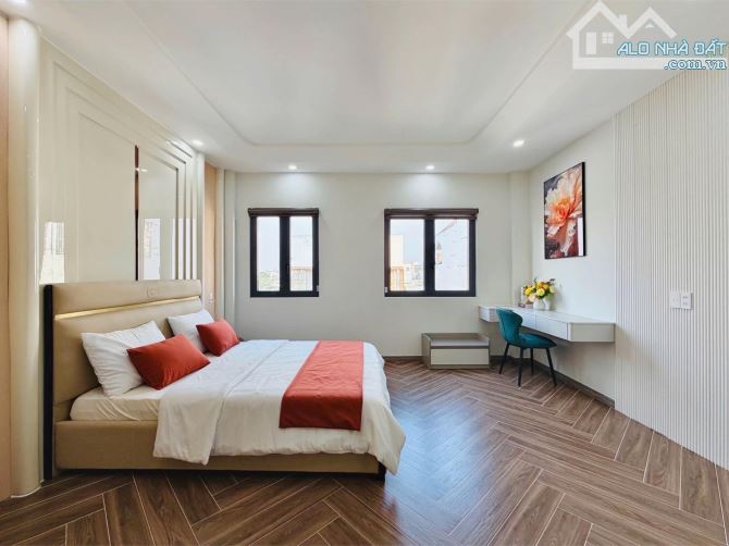 NGỘP VỐN CẦN BÁN NHANH SIÊU PHẨM NGUYỄN THỊ MINH KHAI, QUẬN 1 - GIÁ: 5,73TỶ/84,6M2 (4,7x18 - 15