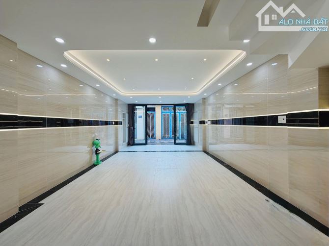 NGỘP VỐN CẦN BÁN NHANH SIÊU PHẨM NGUYỄN THỊ MINH KHAI, QUẬN 1 - GIÁ: 5,73TỶ/84,6M2 (4,7x18 - 3