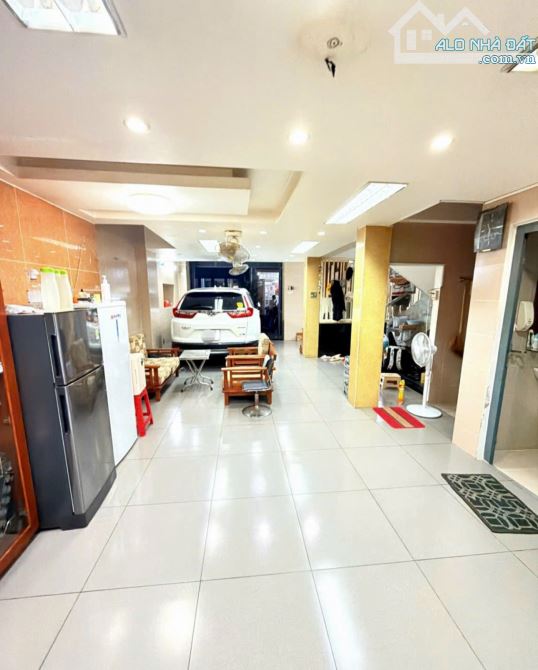 ĐỊNH CƯ MỸ BÁN NHANH NHÀ NGUYỄN TRÃI, QUẬN 1. GIÁ:5,92Tỷ/7mx12m.6 TẦNG. ĐANG CHO THUÊ 45TR - 4