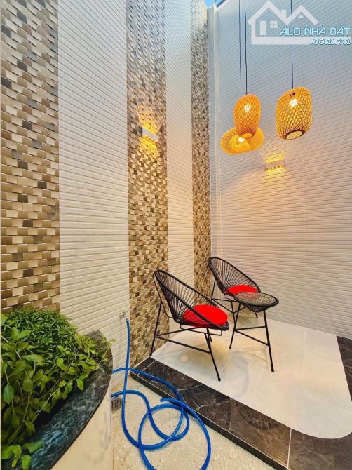 NGỘP VỐN CẦN BÁN NHANH SIÊU PHẨM NGUYỄN THỊ MINH KHAI, QUẬN 1 - GIÁ: 5,73TỶ/84,6M2 (4,7x18 - 8