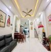 Nhà mới 3 tầng Hiệp Phú, ngay ngã tư Thủ Đức - Hẻm xe hơi 6m, Sổ Hoàn Công -Giá chỉ 5.6 tỷ