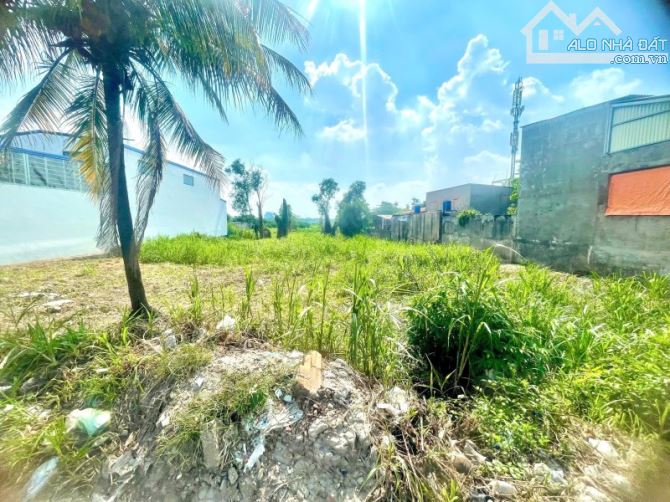 BÁN LÔ ĐẤT 3272M2- MẶT TIỀN DƯƠNG CÔNG KHI- GIÁ CHỈ 50 TỶ - ANH CHỊ QUAN TÂM GỌI CHO - 1