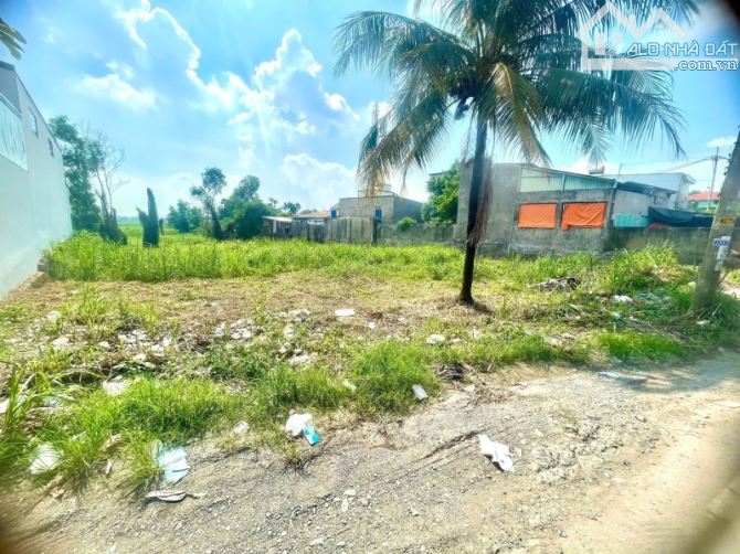 BÁN LÔ ĐẤT 3272M2- MẶT TIỀN DƯƠNG CÔNG KHI- GIÁ CHỈ 50 TỶ - ANH CHỊ QUAN TÂM GỌI CHO - 3