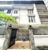 Cho thuê nhà TRẦN QUỐC HOÀN, Nguyễn Phong Sắc. 20 triệu/ tháng. Phù hợp làm KD Onl, VP