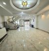 Bán nhà HXH, Đề Thám, Quận 1, kề mặt tiền đường, quay đầu thoải mái, 96m² ngang 7,2m