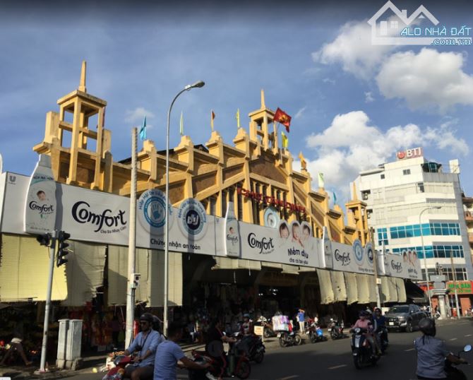 BÁN GẤP NHÀ BỀ NGANG KHỦNG 6M NGAY CHỢ TÂN ĐỊNH DÒNG TIỀN CỰC CAO 70TR/THÁNG