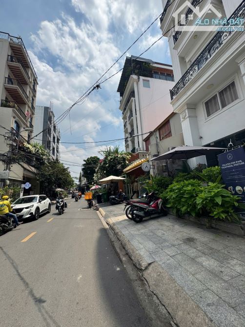 🔥 SIÊU PHẨM ĐẤT VÀNG THẢO ĐIỀN – NGAY PHỐ ĐI BỘ XUÂN THỦY