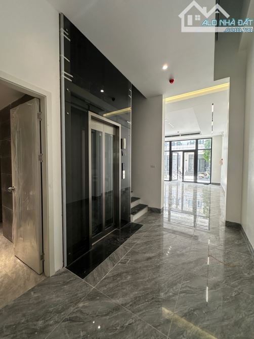 LIỀN KỀ LOUIS HOÀNG MAI 108M² – 6 TẦNG – THANG MÁY – 2 THOÁNG – GIÁ TRÊN 30 TỶ - 1