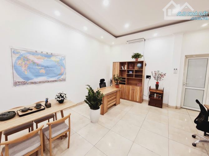 CHO THUÊ VĂN PHÒNG MẶT PHỐ GIẢI PHÓNG 50M2 Giá 9TR5 - 1