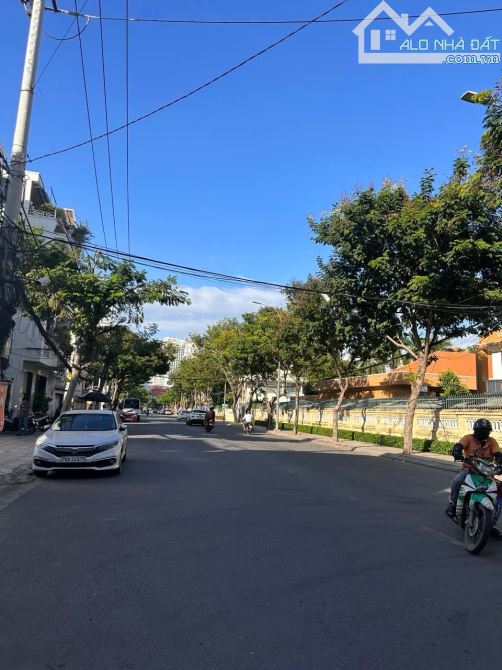 Bán lô đất góc 2 mặt tiền đường Pasteur, P. Xương Huân, Nha Trang - 2