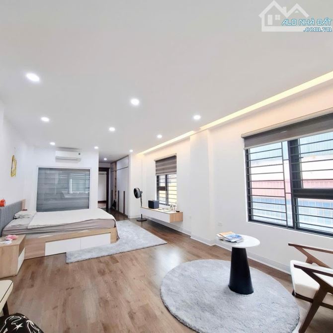 BÁN NHÀ PHÂN LÔ- VƯƠNG THỪA VŨ- HIẾM-LÔ GÓC 3 THOÁNG- 8T THANG MÁY- KHÔNG QH- 57M- 28.9 TỶ - 4