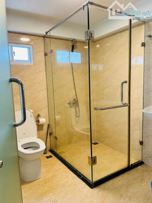 NHÀ HXH TRẦN HƯNG ĐẠO-5 TẦNG ĐẸP-DOANH THU 110 TRIỆU/THÁNG-GIÁ:19 TỶ-GẦN CHỢ BẾN THÀNH! - 11