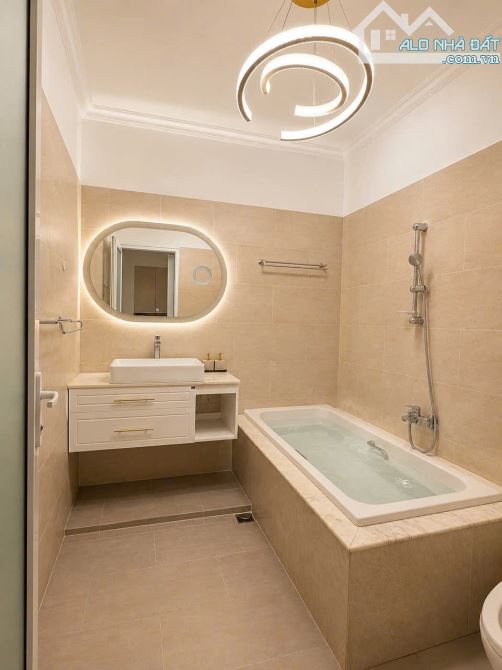 NGÔI NHÀ HẠNH PHÚC ĐƯỜNG VÕ THỊ SÁU,QUẬN 1-6,5X18M-113M2 ĐẤT-4 TẦNG XA HOA-GIÁ:28,5 TỶ! - 26