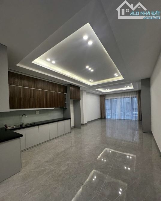 NGUYỄN VĂN CỪ - NHÀ MỚI 7 TẦNG THANG MÁY - GARA Ô TÔ 7 CHỖ - FULL NỘI THẤT CAO CẤP - 5