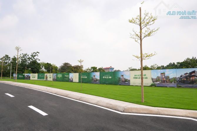 BÁN ĐẤT PHÚ CÁT – THẠCH THẤT – 100M, MẶT TIỀN 6M, 2,1 TỶ , GẦN ĐẠI LỘ THĂNG LONG - 3
