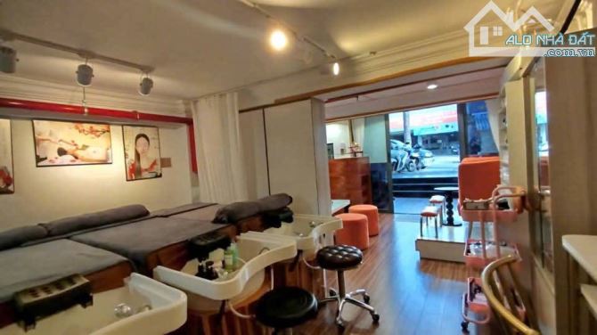 BÁN NHÀ Gần MẶT TIỀN LÊ THÁNH TÔN, P. BẾN NGHÉ, QUẬN 1 – HĐT 70TR/THÁNG